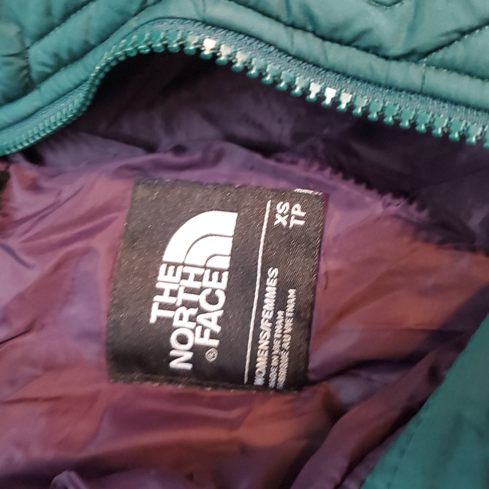 The North Face Women's Green Jacket SZ XS - Picture 7 of 8